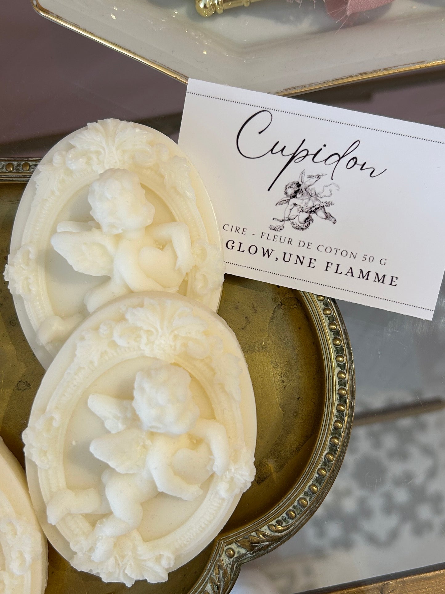 Médaillon Chérubin ou cupidon