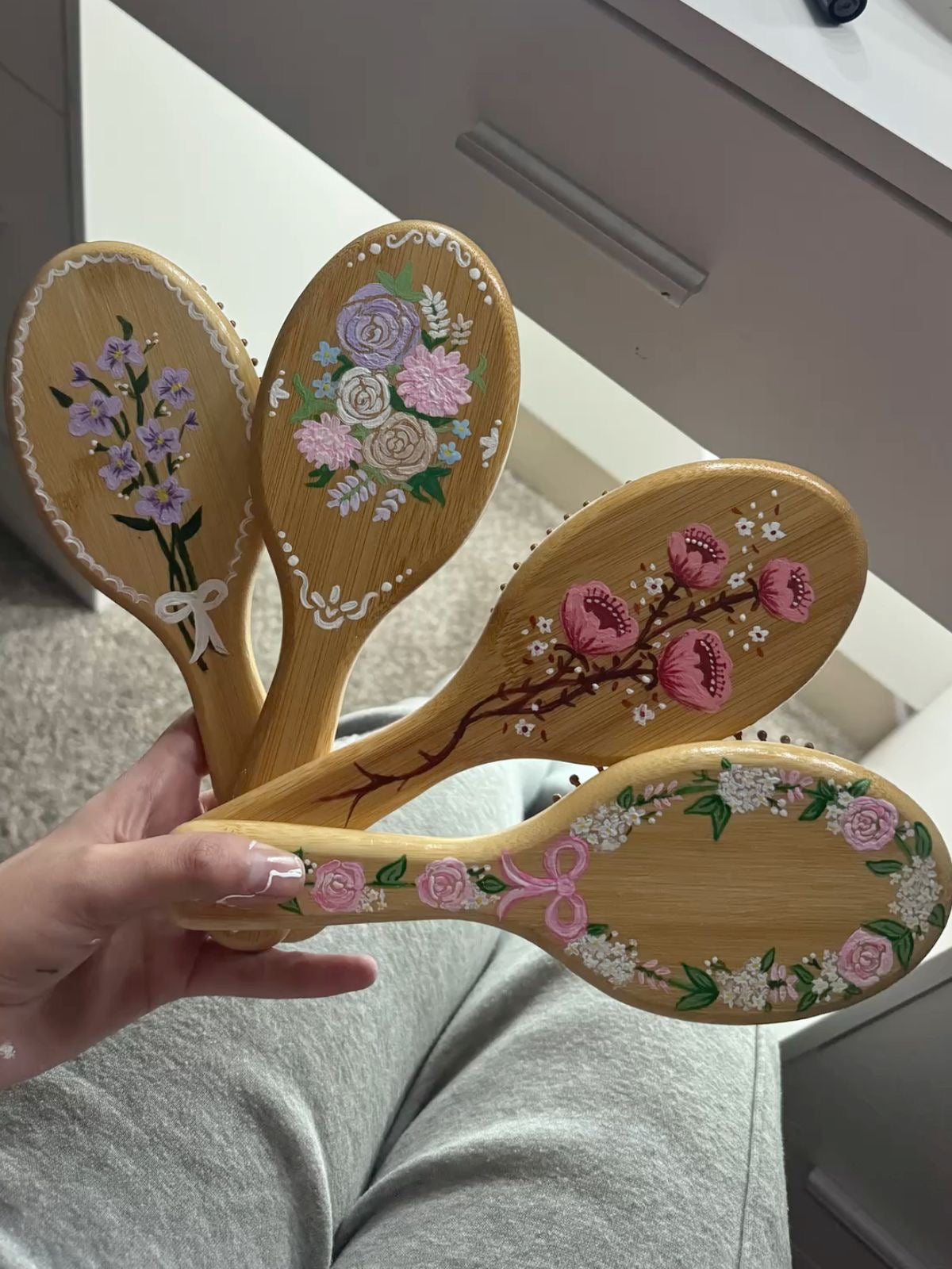 Peinture sur Brosse à cheveux (à venir)